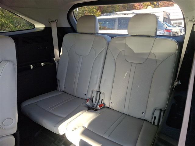 used 2022 Kia Sorento Plug-In Hybrid car, priced at $22,974