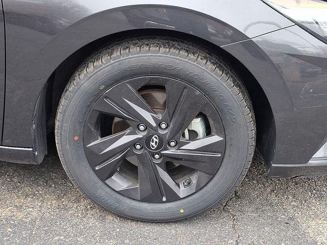 used 2022 Hyundai Elantra car, priced at $18,916