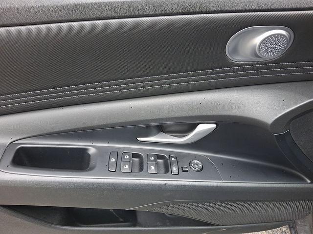 used 2022 Hyundai Elantra car, priced at $18,916