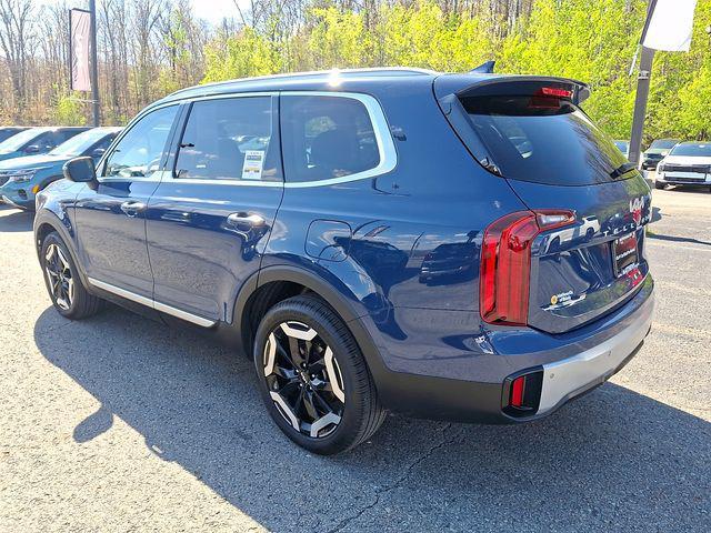 used 2024 Kia Telluride car, priced at $35,813