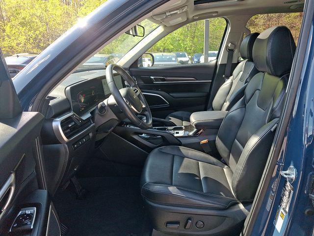used 2024 Kia Telluride car, priced at $35,813