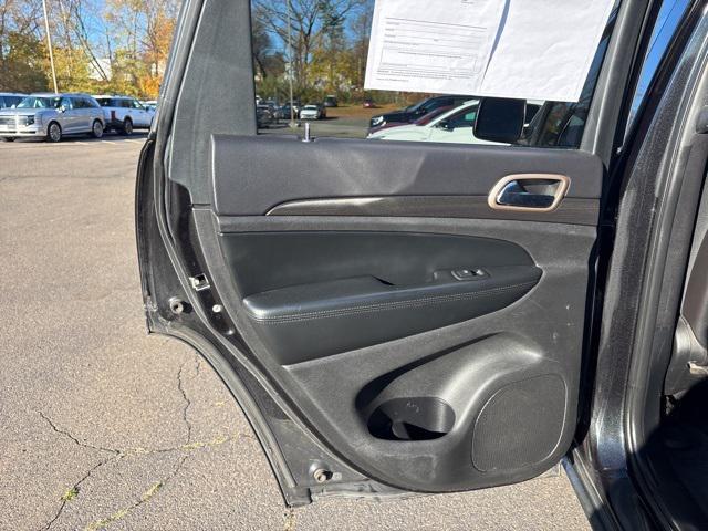 used 2016 Jeep Grand Cherokee car, priced at $12,000