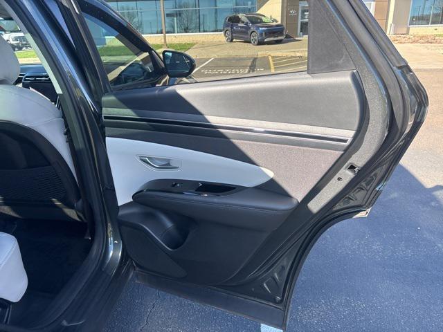 used 2024 Hyundai TUCSON Hybrid car, priced at $25,495