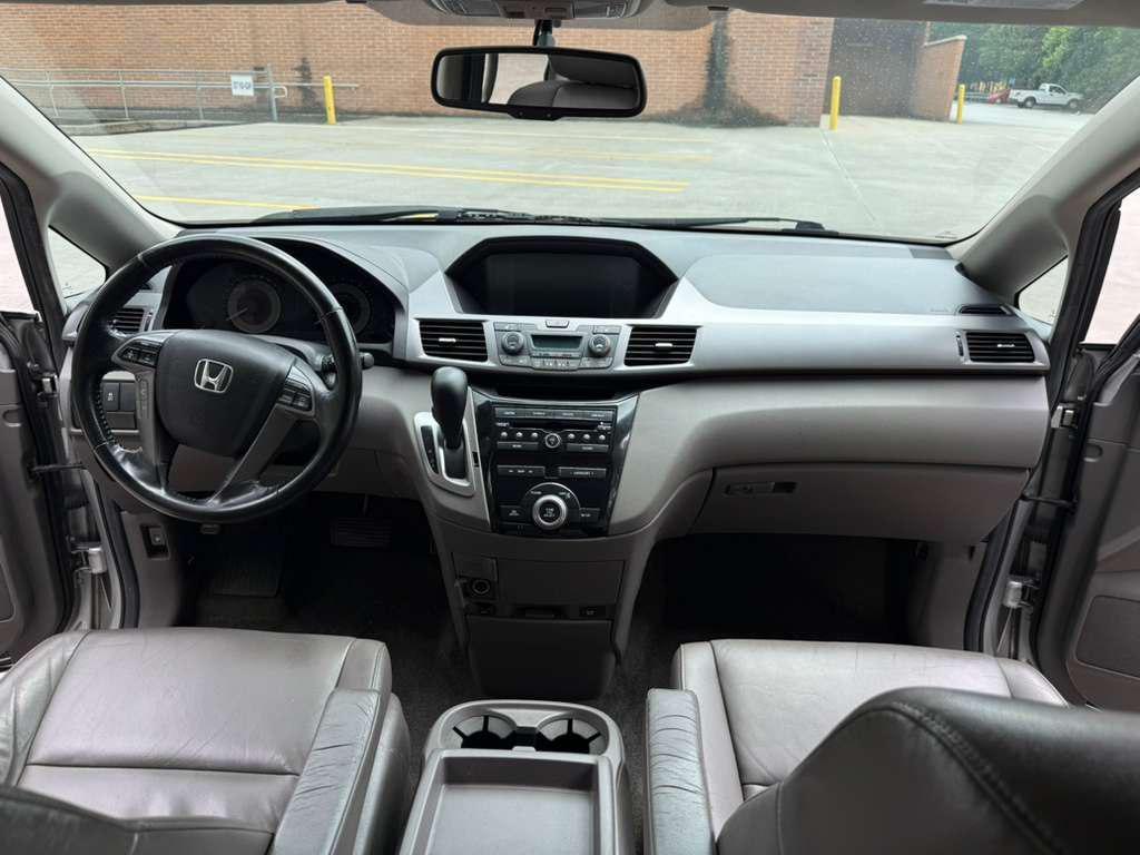 used 2013 Honda Odyssey car, priced at $7,990