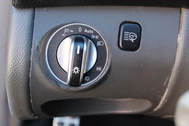 used 2005 Mercedes-Benz SL-Class car, priced at $9,990