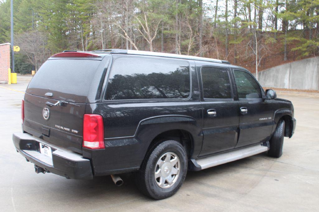 used 2006 Cadillac Escalade ESV car, priced at $6,990