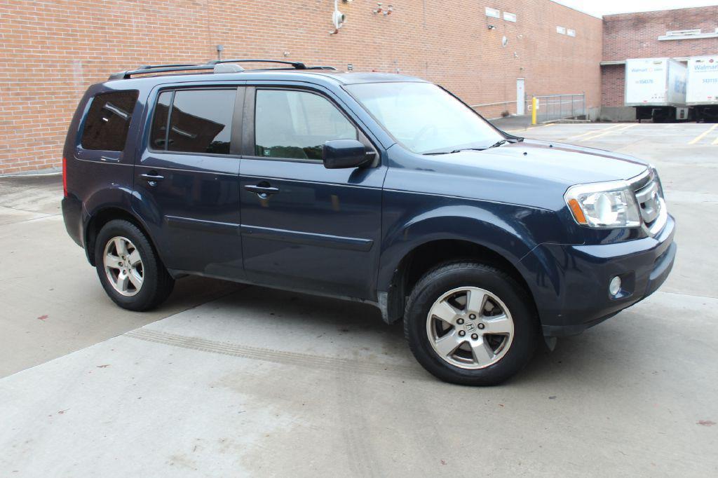 used 2011 Honda Pilot car, priced at $5,990
