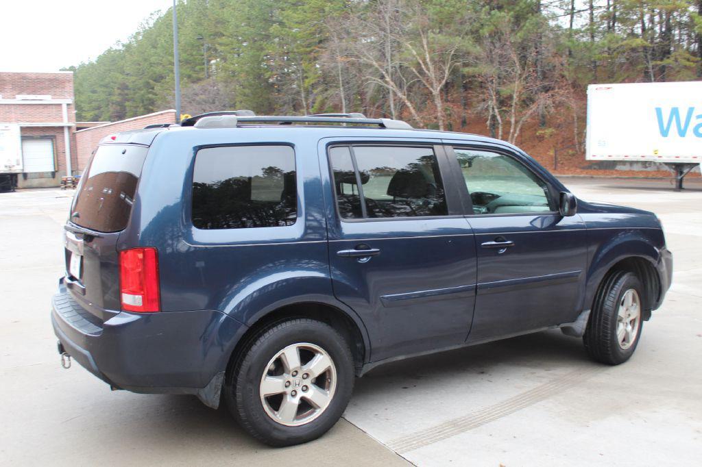 used 2011 Honda Pilot car, priced at $5,990