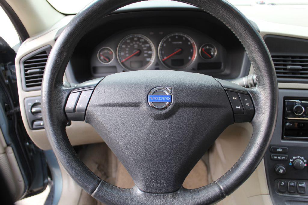 used 2004 Volvo S60 car, priced at $4,490