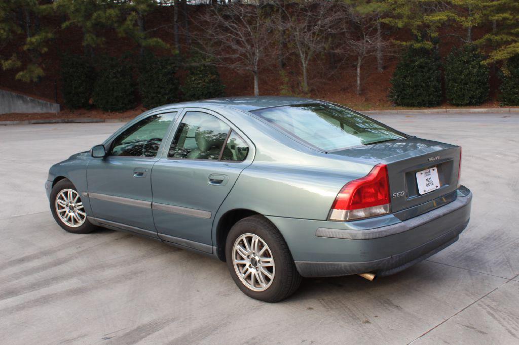 used 2004 Volvo S60 car, priced at $4,490