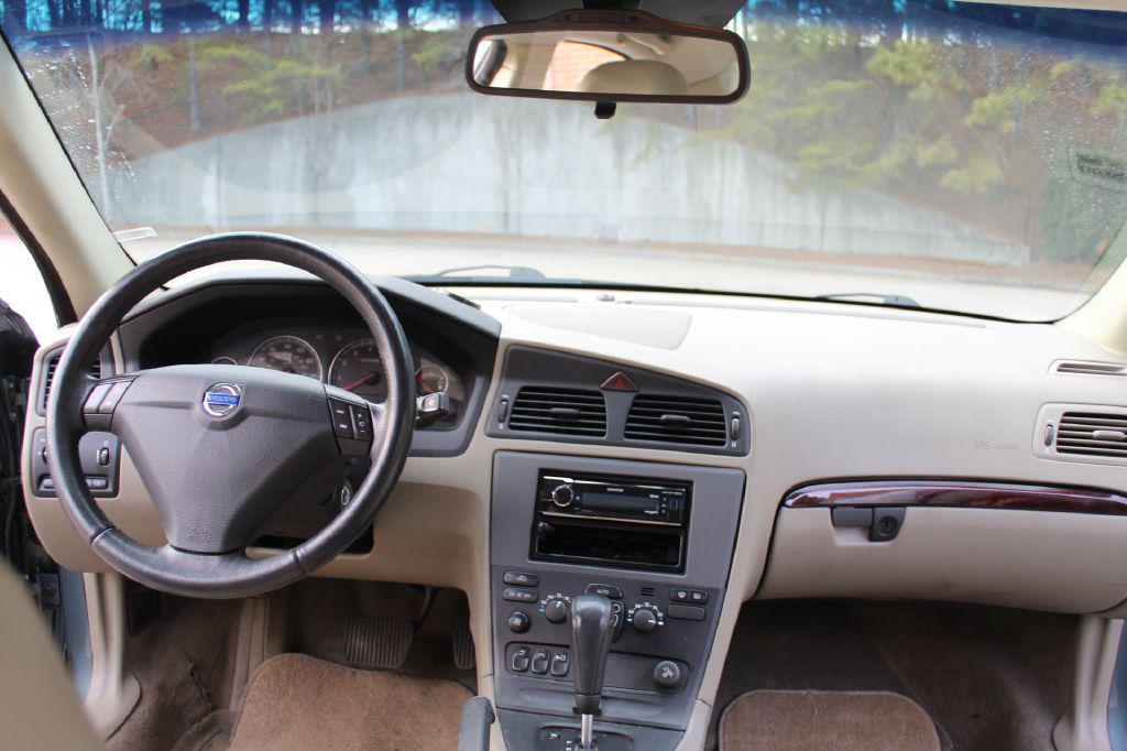 used 2004 Volvo S60 car, priced at $4,490