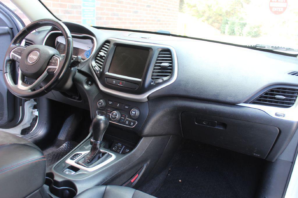 used 2018 Jeep Cherokee car, priced at $8,490