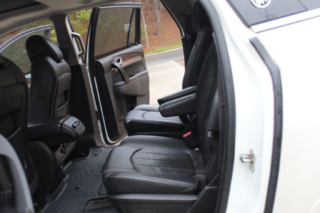 used 2015 Buick Enclave car, priced at $5,975