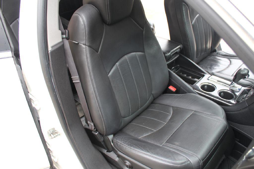 used 2015 Buick Enclave car, priced at $5,975