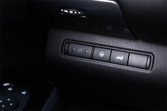 2024 Super Black Nissan Pathfinder