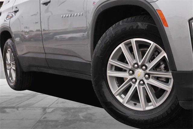 used 2023 Chevrolet Traverse car, priced at $25,900