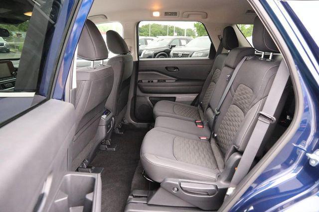 used 2025 Nissan Pathfinder car, priced at $31,320