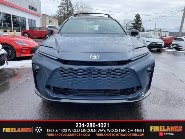 new 2025 Toyota Crown Signia car