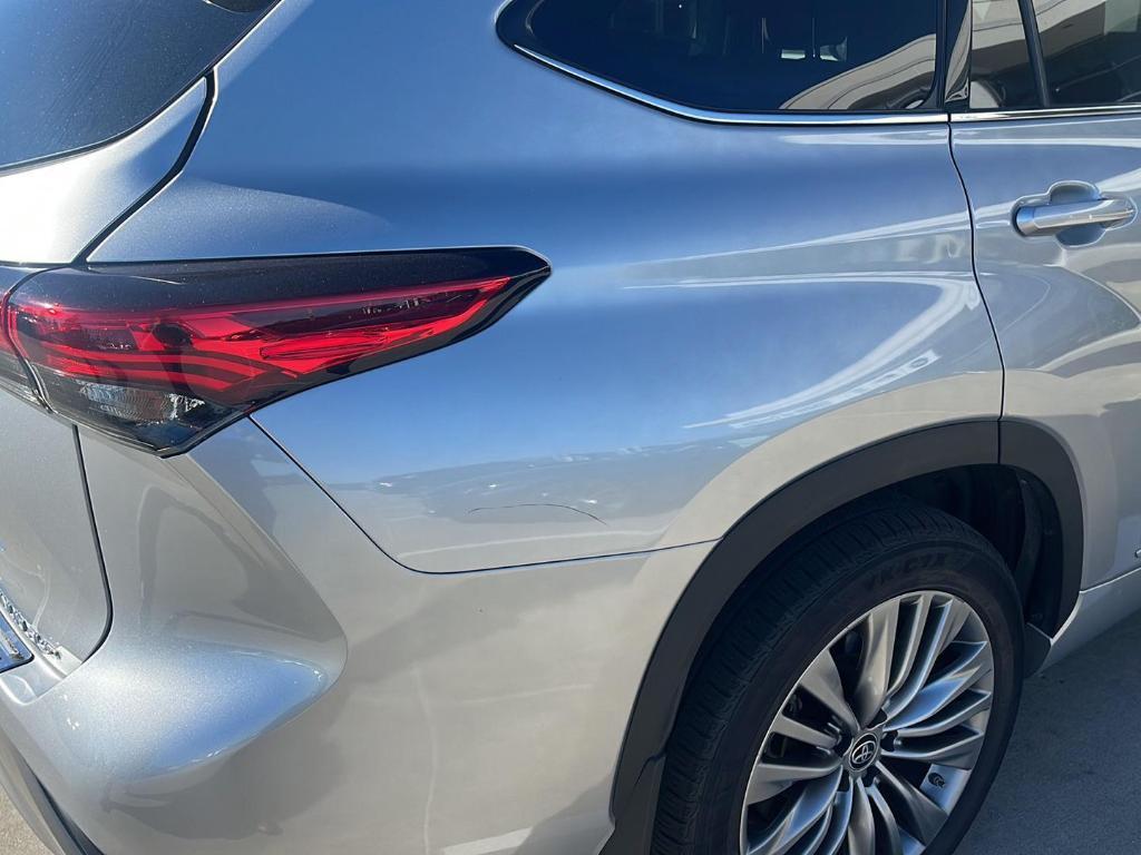 2021 Celestial Silver Metallic Toyota Highlander