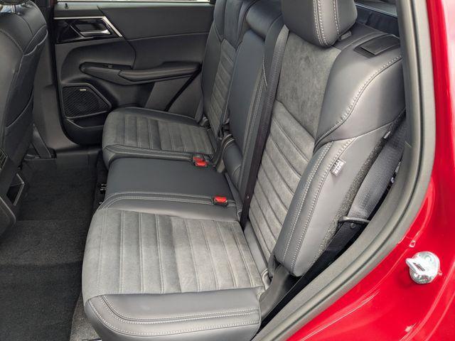 new 2026 Mitsubishi Outlander car, priced at $38,264