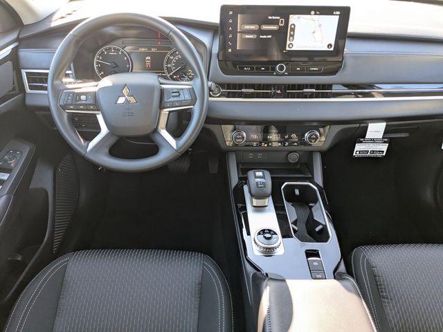 new 2025 Mitsubishi Outlander car, priced at $33,405