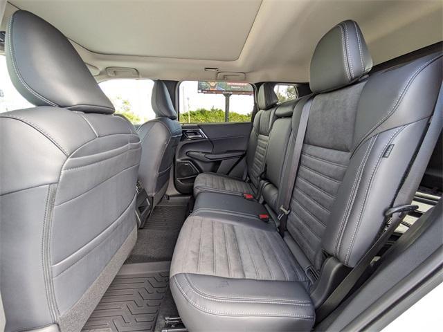 new 2025 Mitsubishi Outlander car, priced at $41,760