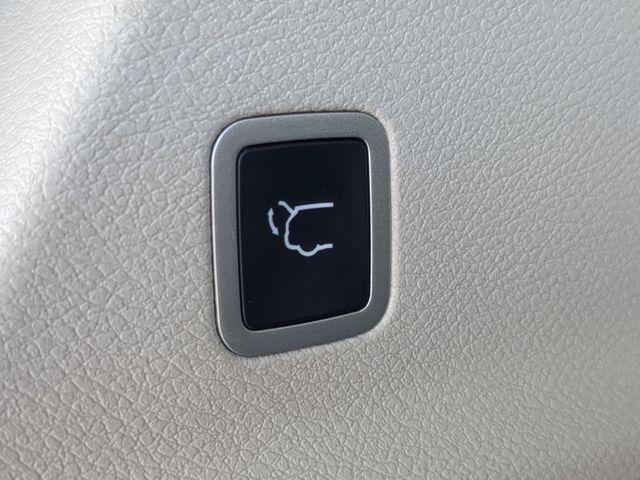 used 2024 Chrysler Pacifica car, priced at $24,249