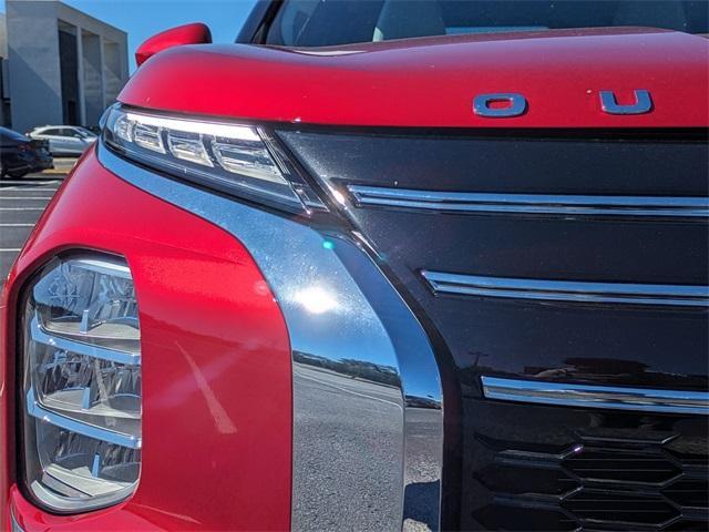 new 2025 Mitsubishi Outlander car, priced at $40,350