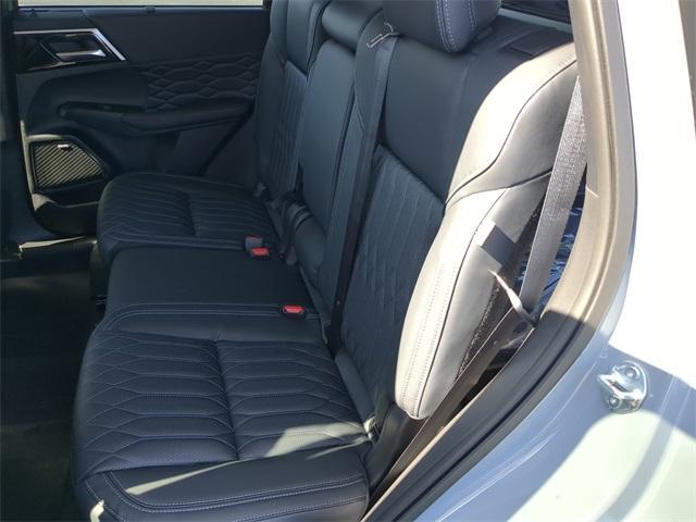 new 2026 Mitsubishi Outlander car, priced at $41,317