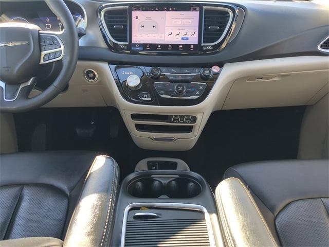 used 2024 Chrysler Pacifica car, priced at $23,516