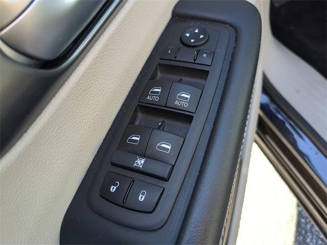 used 2024 Chrysler Pacifica car, priced at $23,516