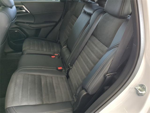 new 2025 Mitsubishi Outlander car, priced at $41,760