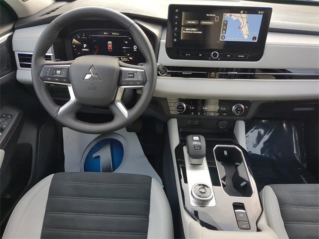 new 2025 Mitsubishi Outlander car, priced at $40,290