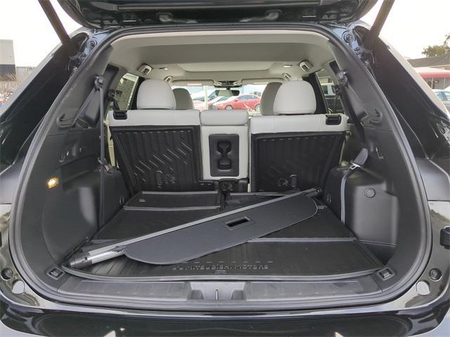 new 2025 Mitsubishi Outlander car, priced at $40,290