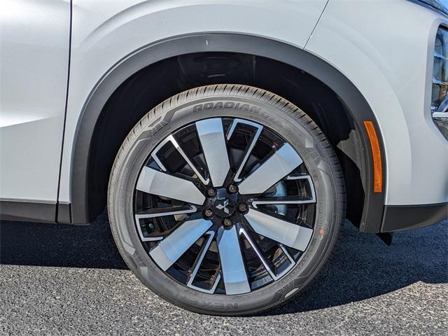 new 2025 Mitsubishi Outlander car, priced at $40,350