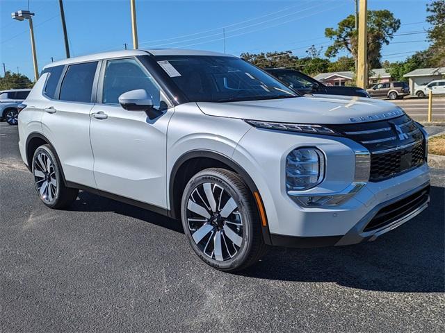 new 2025 Mitsubishi Outlander car, priced at $40,350