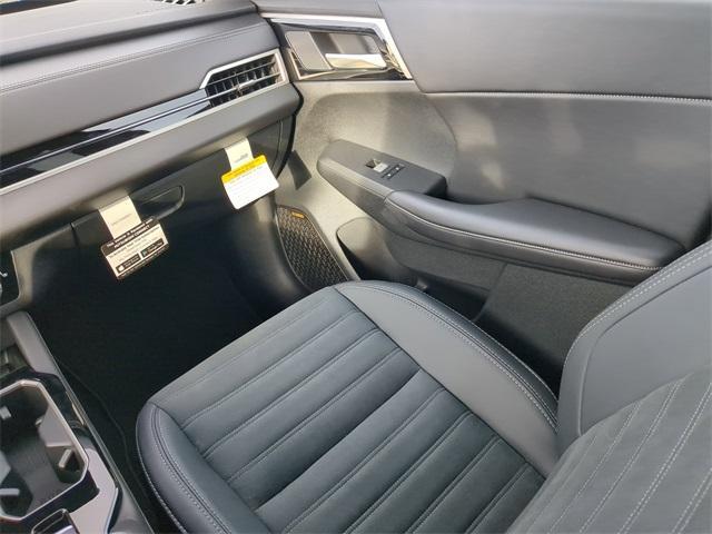 new 2025 Mitsubishi Outlander car, priced at $40,240