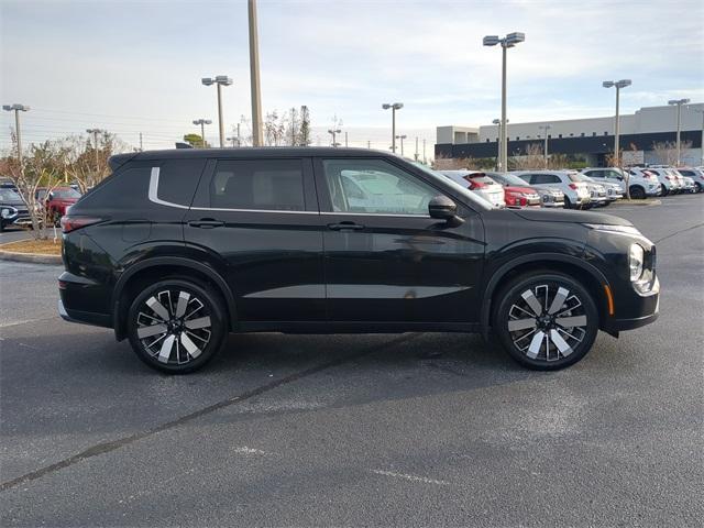 new 2025 Mitsubishi Outlander car, priced at $40,240