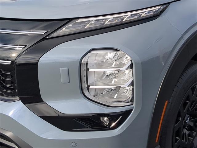 new 2025 Mitsubishi Outlander car, priced at $41,560