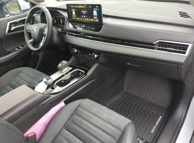 new 2026 Mitsubishi Outlander car, priced at $38,232