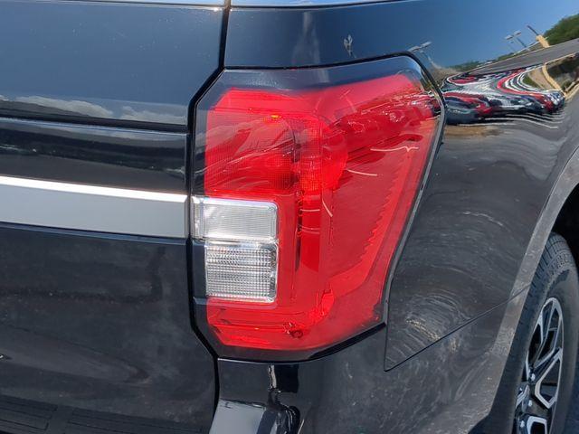 used 2024 Ford Expedition car, priced at $38,902