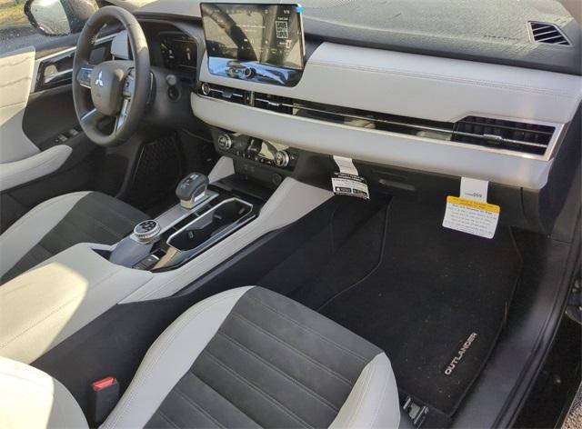 new 2025 Mitsubishi Outlander car, priced at $42,100
