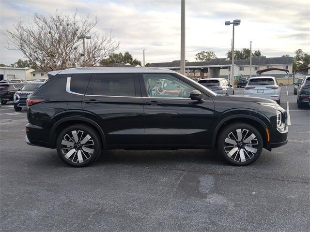 new 2025 Mitsubishi Outlander car, priced at $42,640