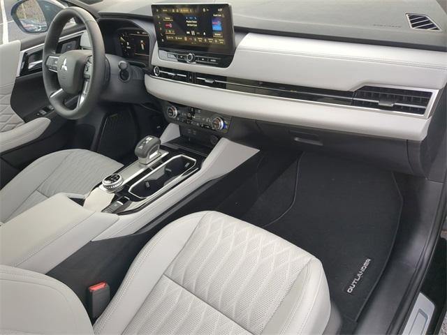 new 2025 Mitsubishi Outlander car, priced at $42,640