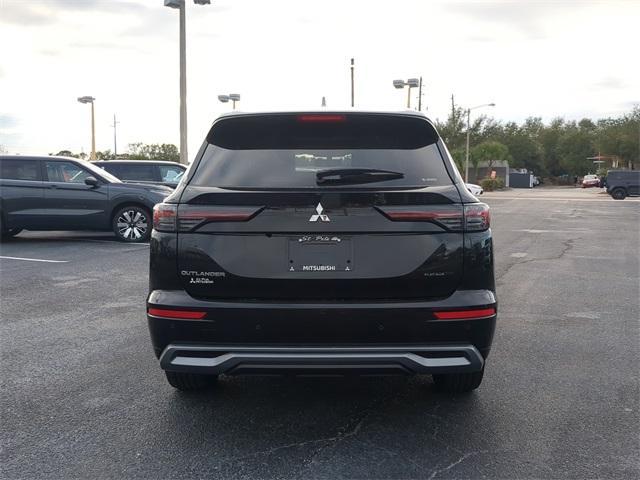 new 2025 Mitsubishi Outlander car, priced at $42,640