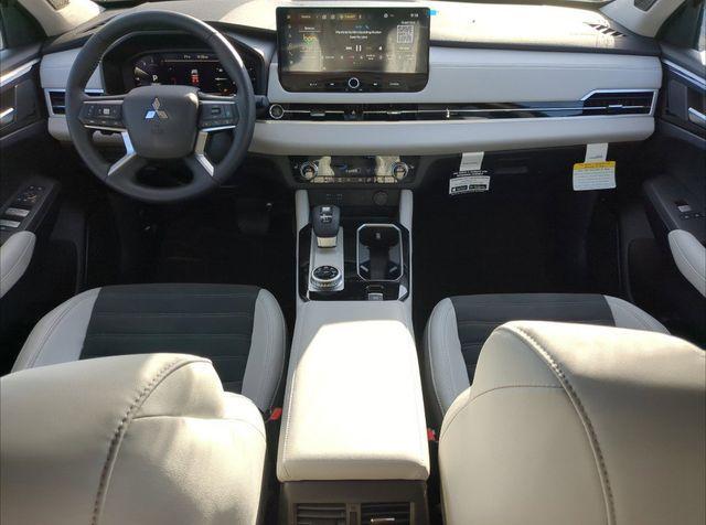 new 2025 Mitsubishi Outlander car, priced at $39,795