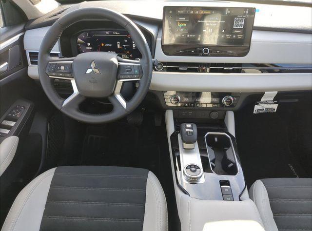 new 2025 Mitsubishi Outlander car, priced at $39,795