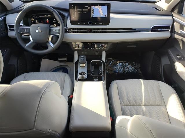 new 2025 Mitsubishi Outlander car, priced at $42,590