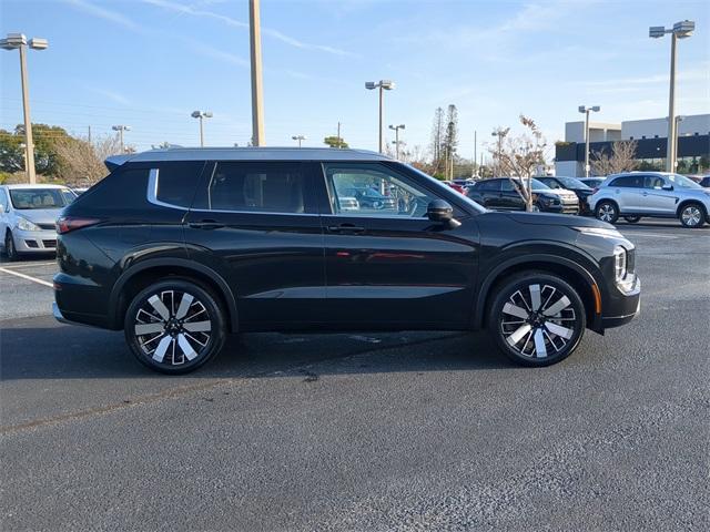 new 2025 Mitsubishi Outlander car, priced at $42,590