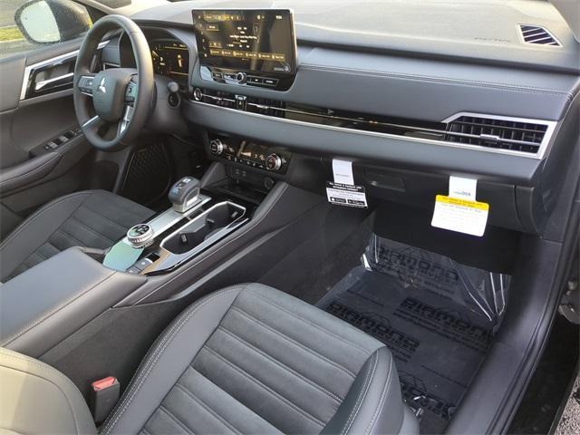 new 2025 Mitsubishi Outlander car, priced at $40,715